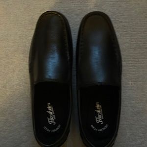 Dress shoes